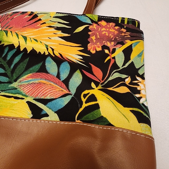 Nuchy Handmade Tropical Beach Tote Bag - Picture 8 of 9